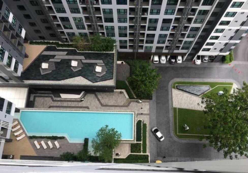 The Base Center Of Rooftop Swimming Pool Pangsapuri