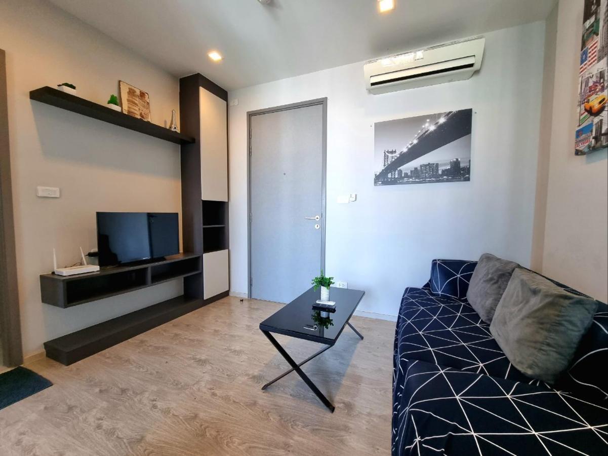 Apartemen The Base Center Of Rooftop Swimming Pool *